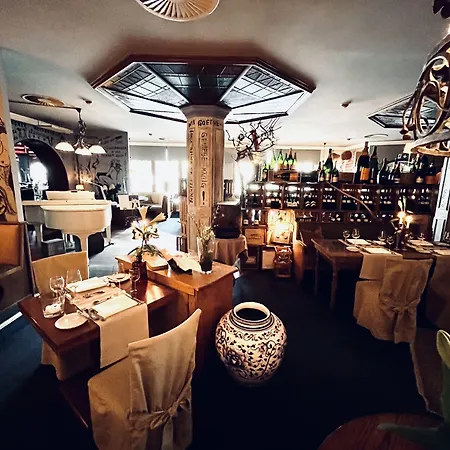 & Restaurant Westhoff ホテル