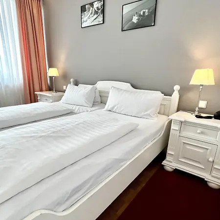 & Restaurant Westhoff ホテル